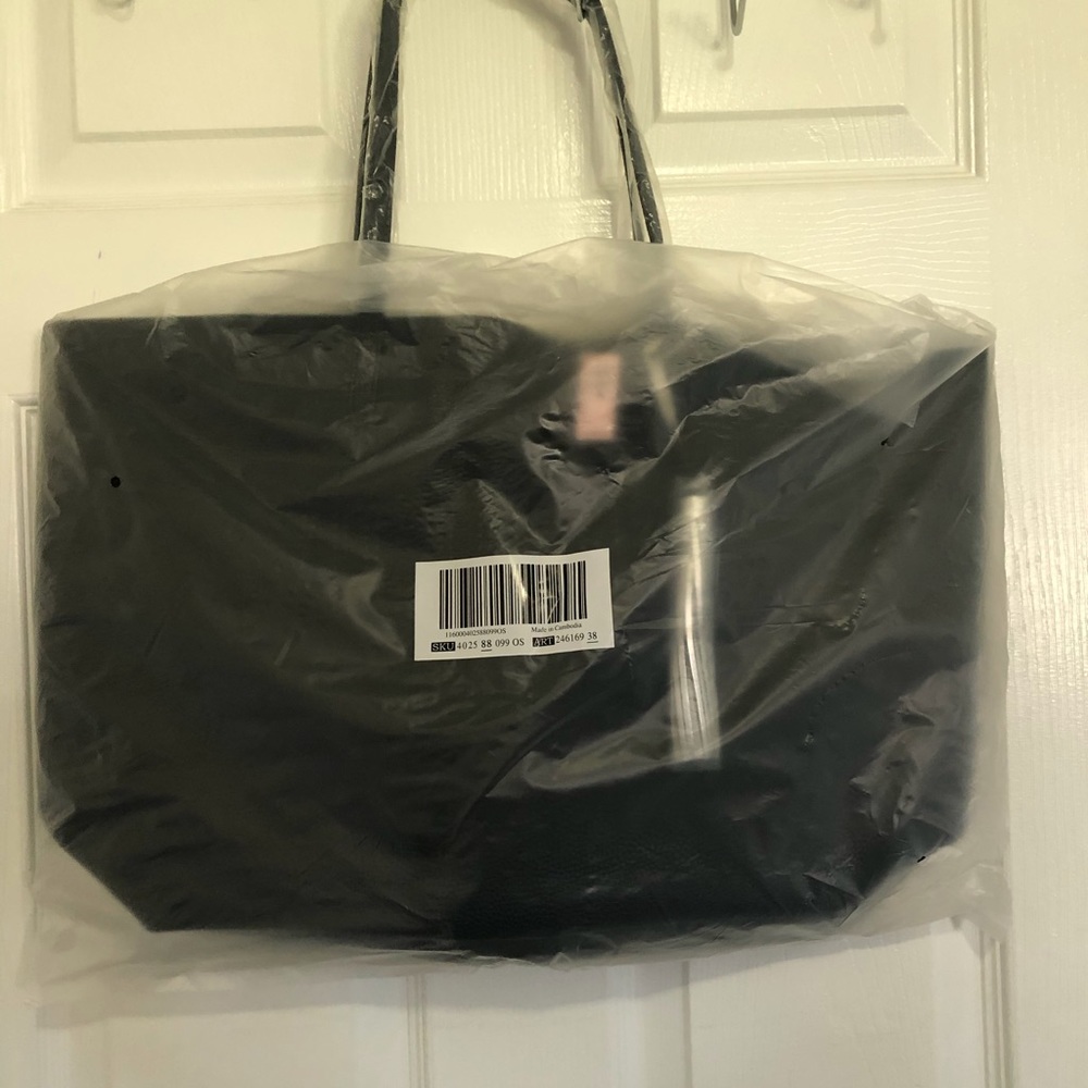 New Victoria’s Secret tote bag